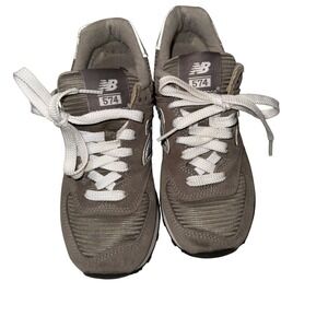 New Balance 574 Women's Sneakers - Gray and White